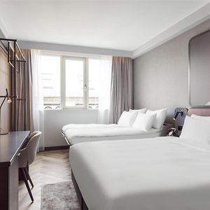Deluxe Zimmer mit Kingsize-Bett